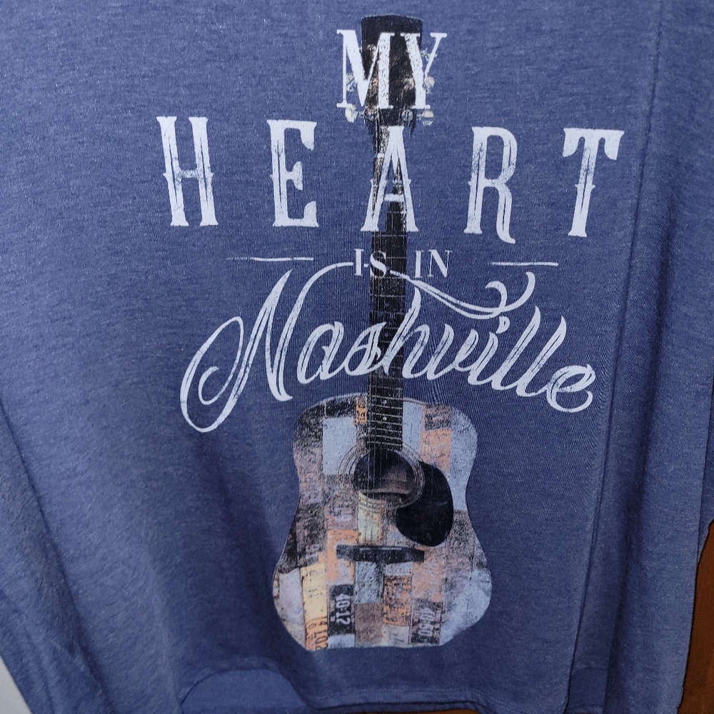 Maurice's "My Heart is in Nashville" T shirt - Picture 3 of 6